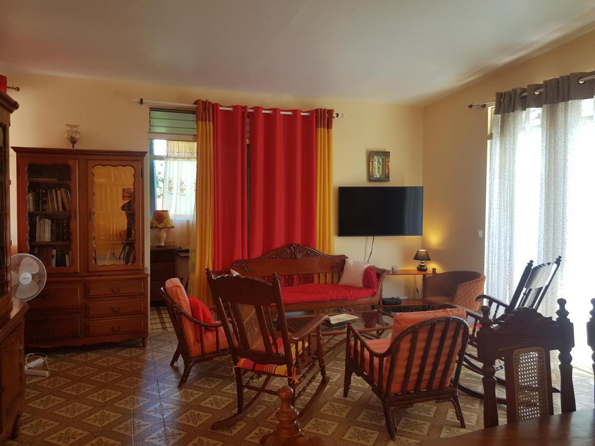 La Maison Aux Orchidees Пети-Бург Екстериор снимка
